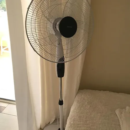 Vera In Saranda 아파트 *